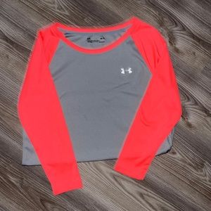 Under armor 7/8 dri-fit  shirt size medium!